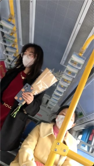 偷拍抄底极品美女 爆操骚穴内射颜射